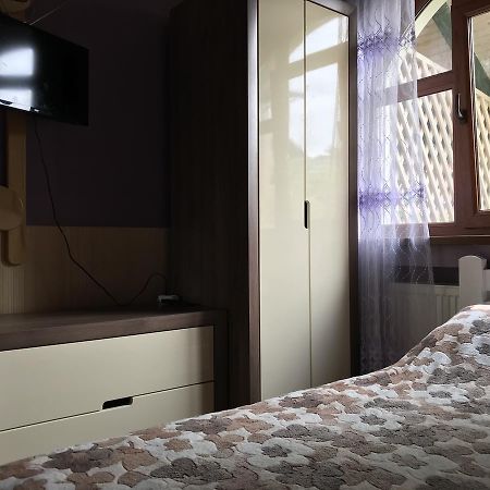 Cottage Shchaslyvyi Yaremche Bagian luar foto