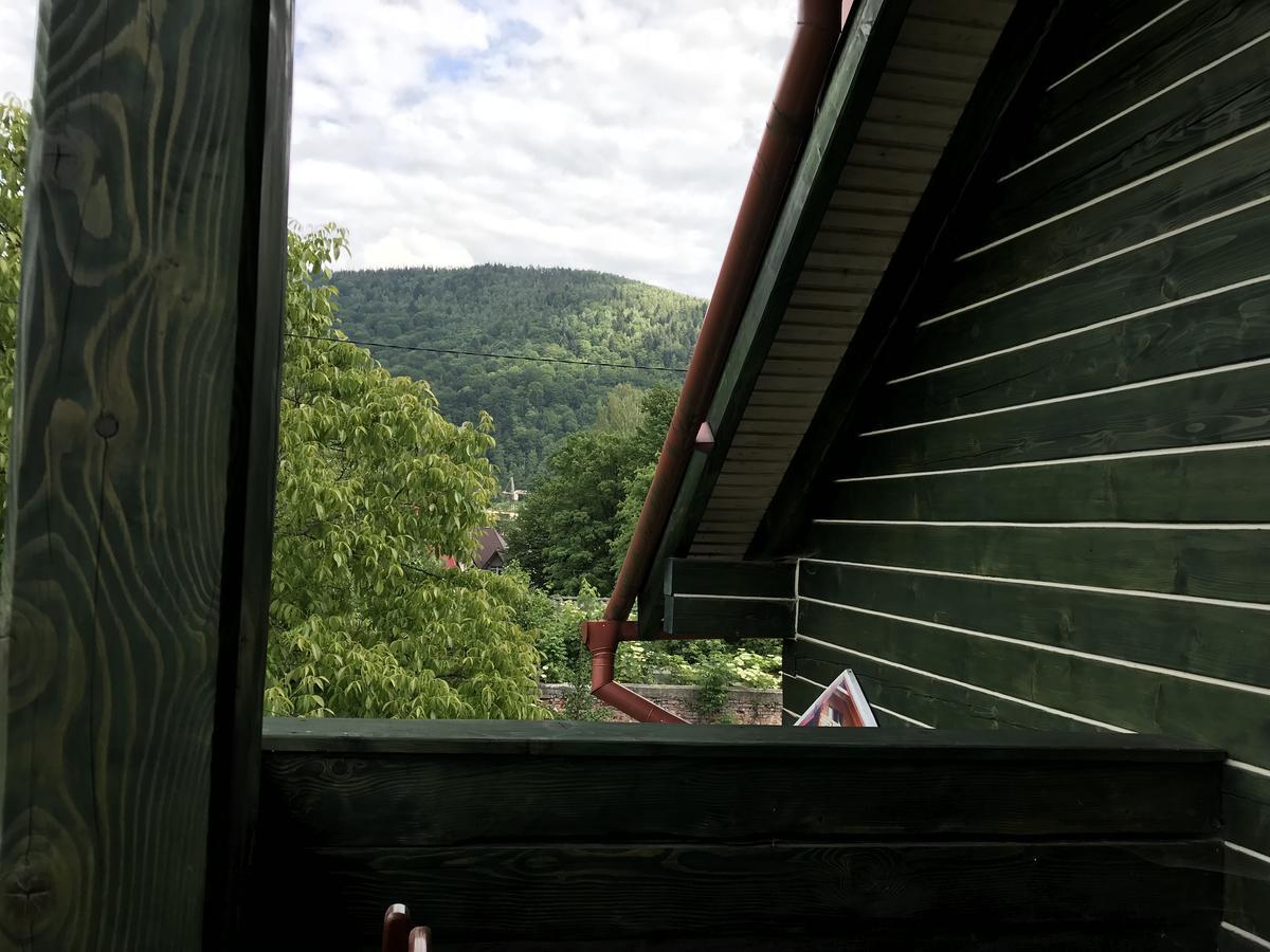Cottage Shchaslyvyi Yaremche Bagian luar foto