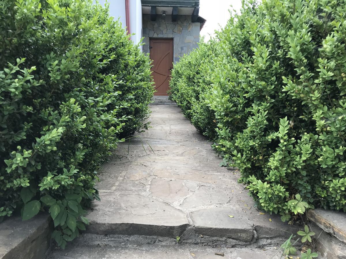 Cottage Shchaslyvyi Yaremche Bagian luar foto