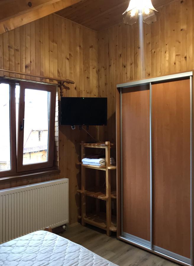 Cottage Shchaslyvyi Yaremche Bagian luar foto